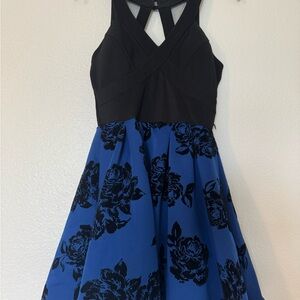 Elegant Black and Blue Floral Short Dress